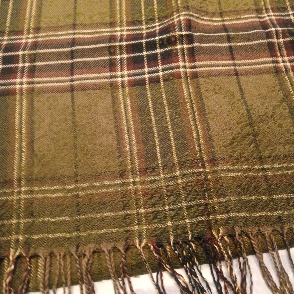 Shawl - Picture 5 of 8